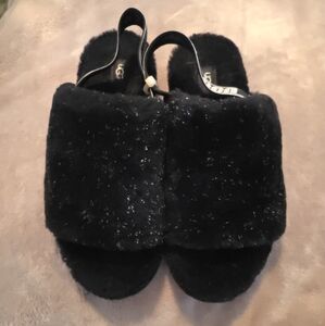 UGG Women's Fluff Yeah Black Slippers Size 11